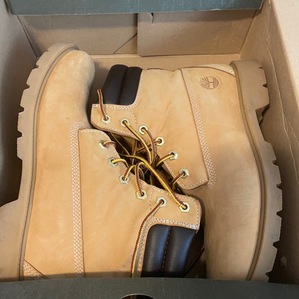 Size 10 Women’s Timberland shoe, Worn few times